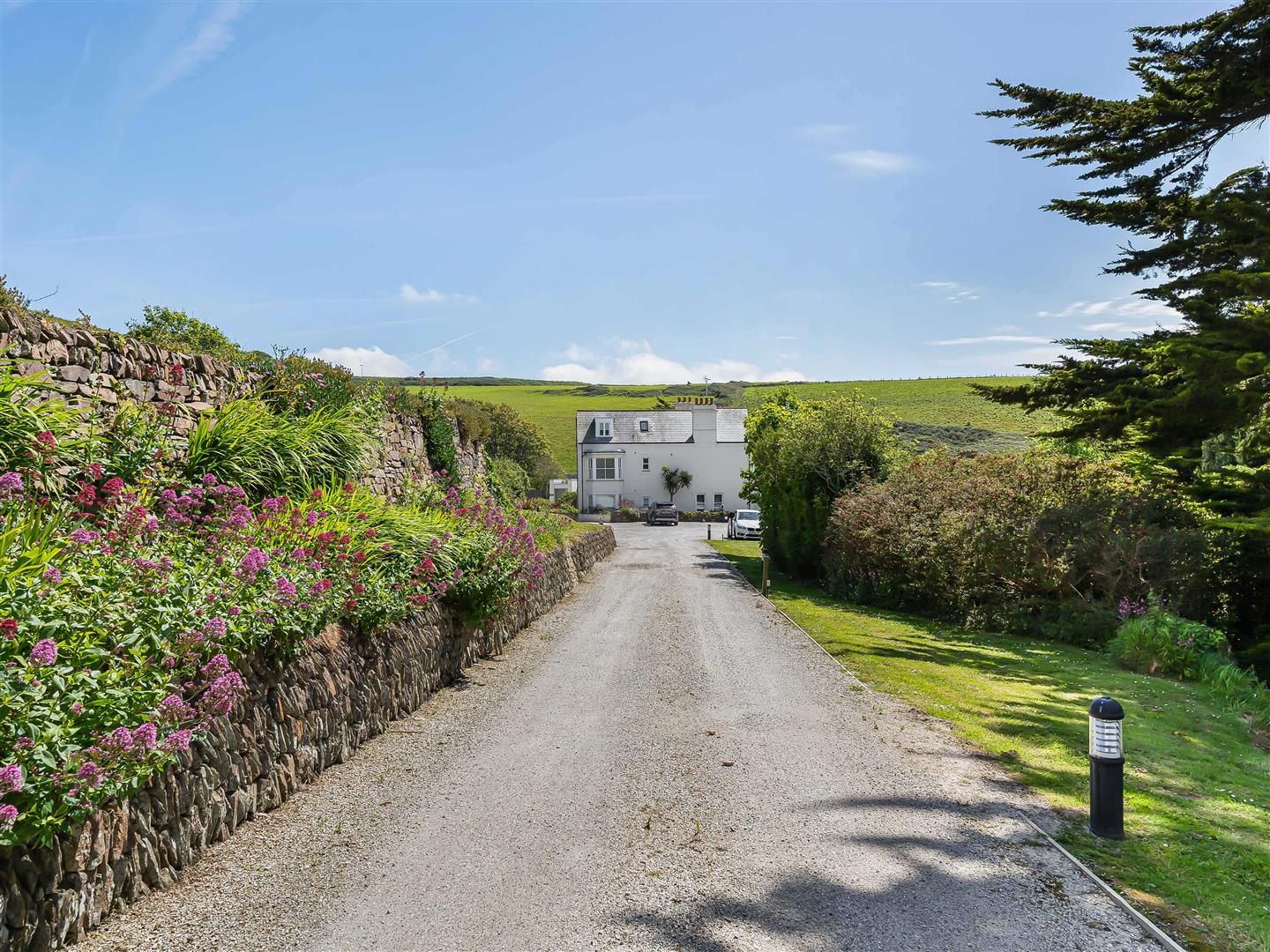 Tregurrian, Newquay photo - 3